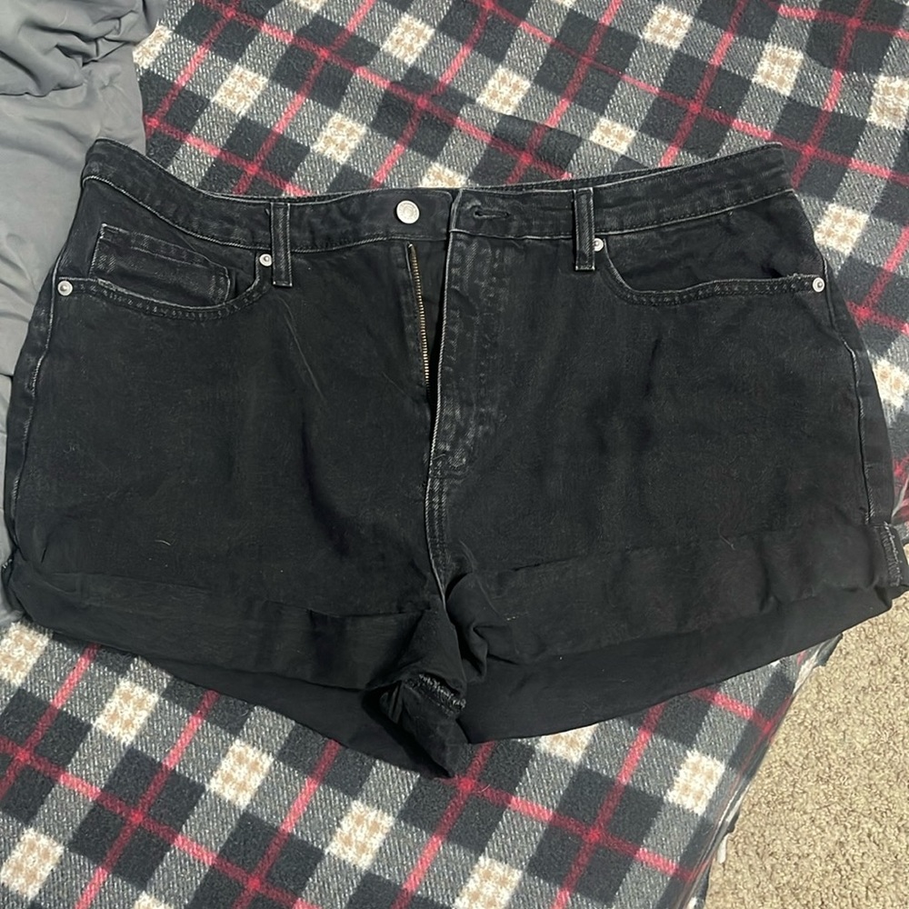 Wild fable target shorts in very good condition size 18 but was too small for me